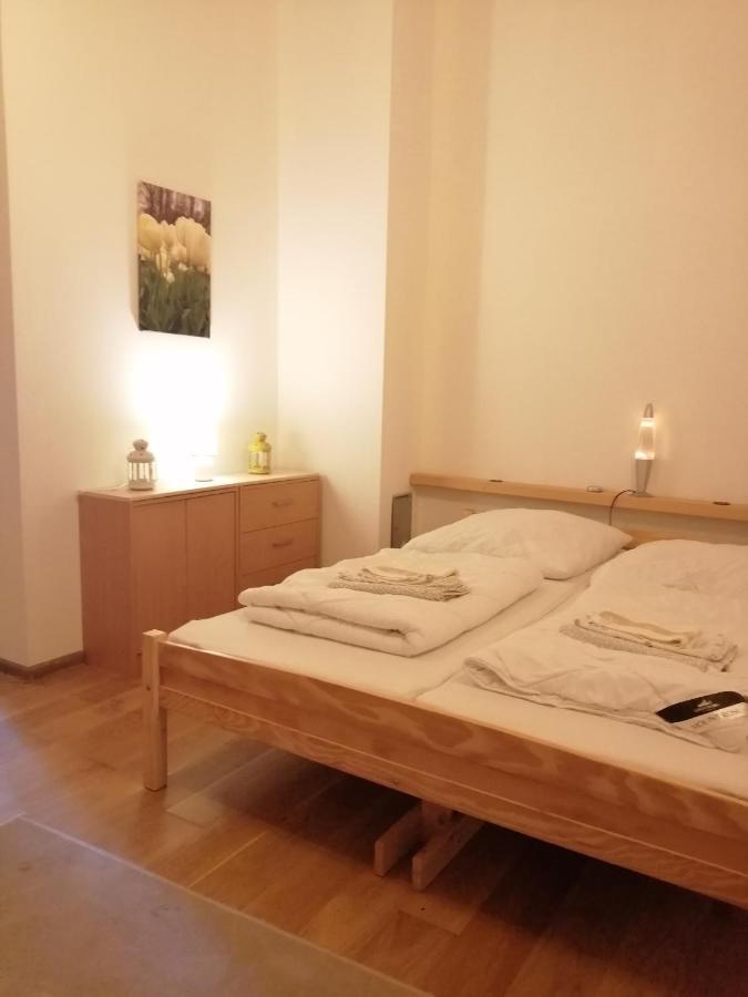 Slonecznikowa Zagroda Debina  Exterior foto