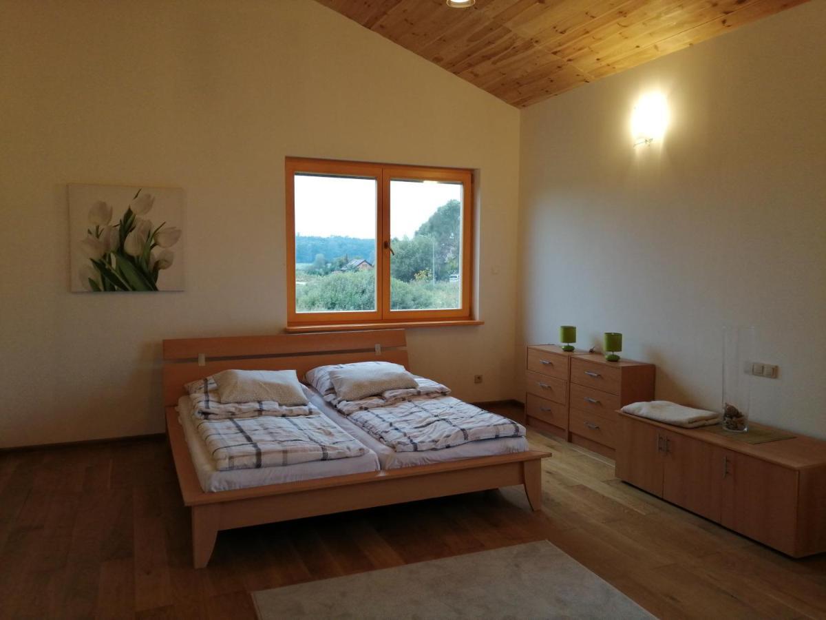 Slonecznikowa Zagroda Debina  Exterior foto